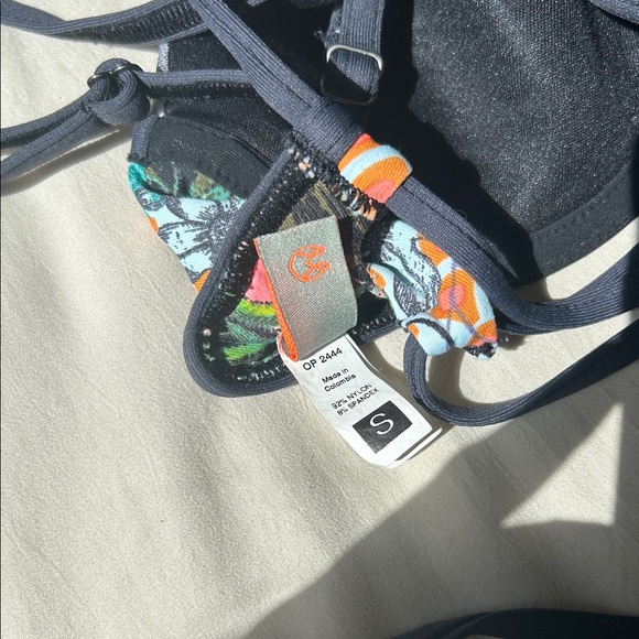 Bikini Set - Picture 5 of 6